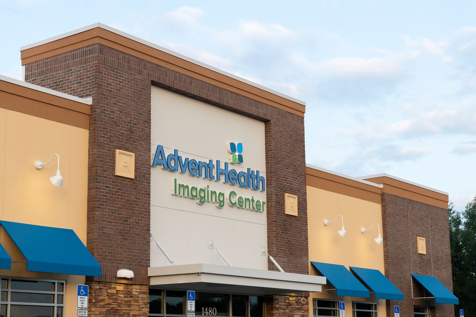 AdventHealth Imaging center Apopka building exterior